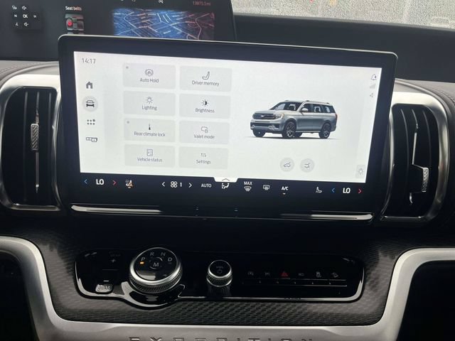 Certified 2025 Ford Expedition Platinum w/ Stealth Performance Package AWD/4WD image 28