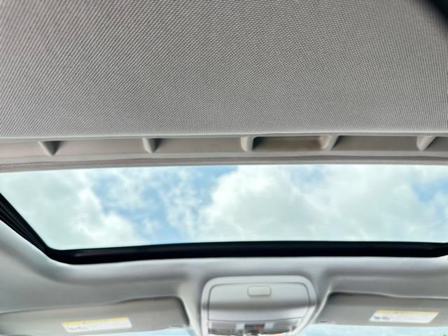 Used 2017 Volkswagen Jetta SEL FWD image 8