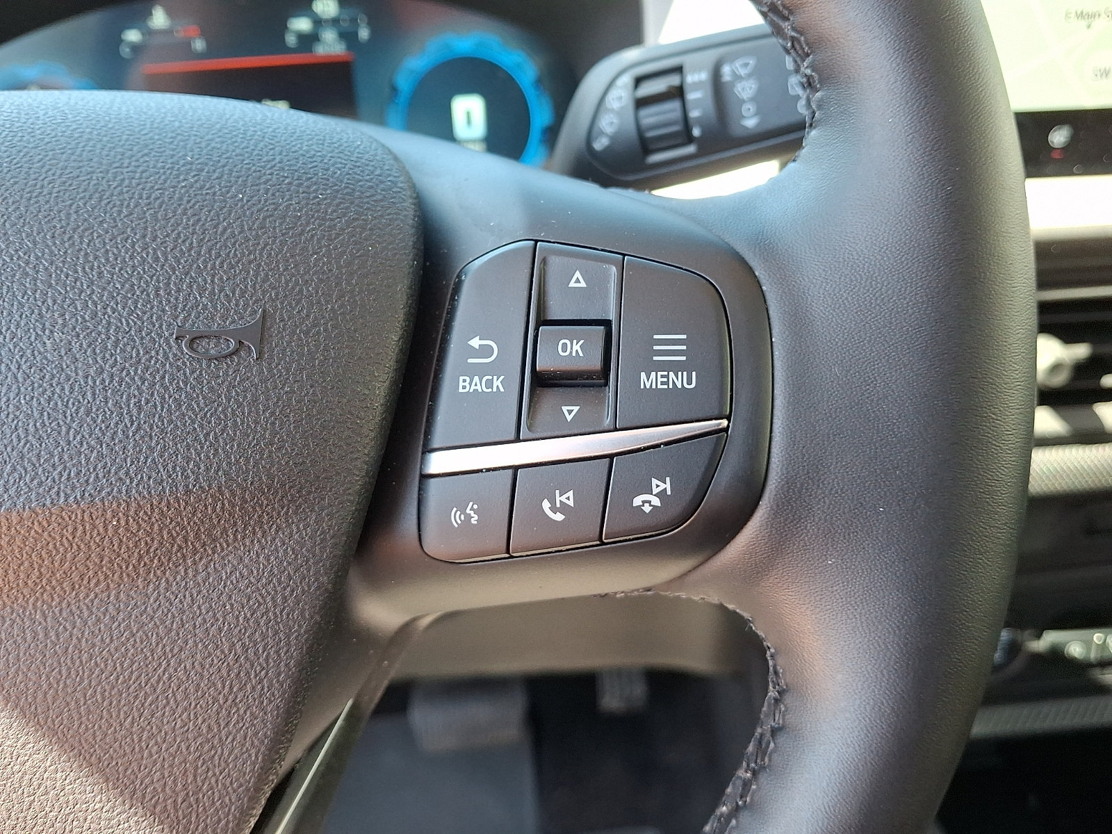 Certified 2025 Ford Bronco Sport Outer Banks w/ Outer Banks Tech Package+ AWD/4WD image 24