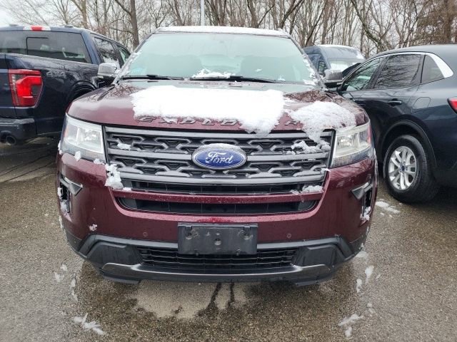 Certified 2018 Ford Explorer XLT w/ Equipment Group 202A image 5