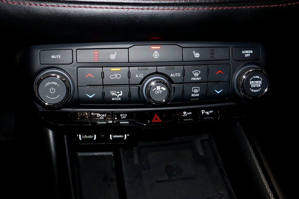 Used 2022 Dodge Durango R/T w/ Blacktop Package image 31