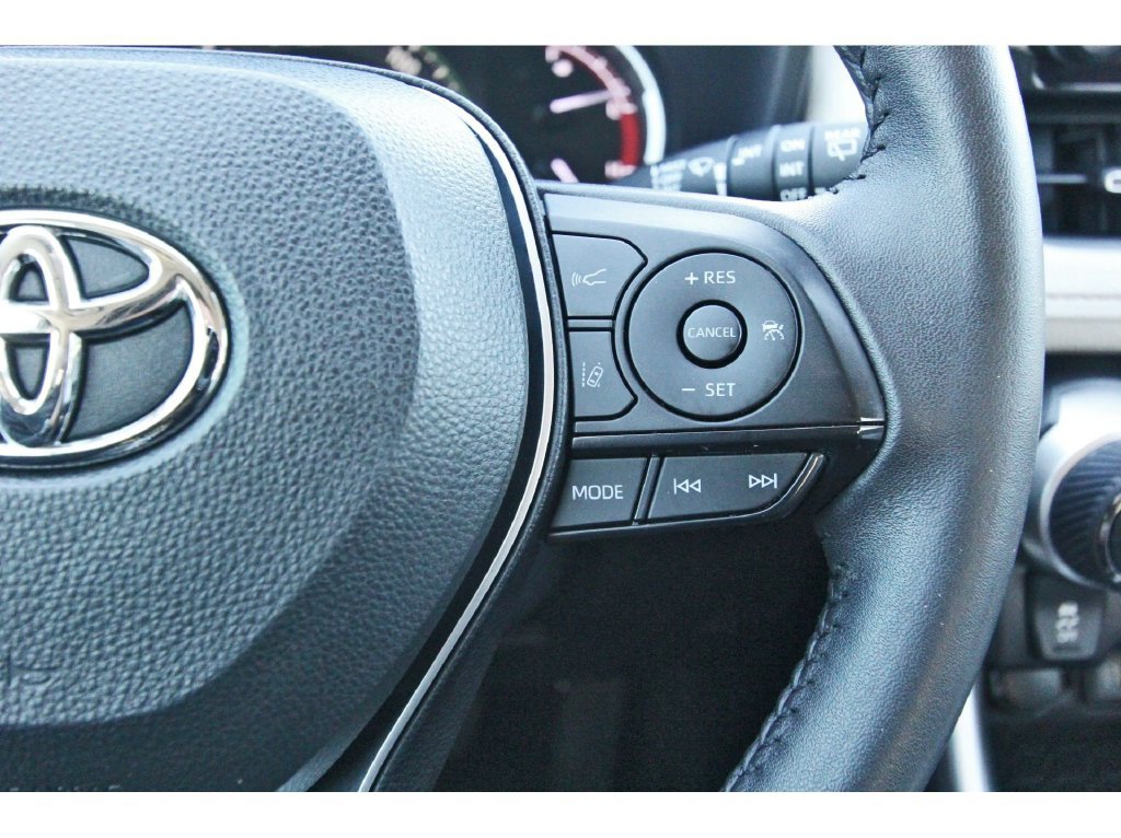 Used 2024 Toyota RAV4 XLE Premium FWD image 21