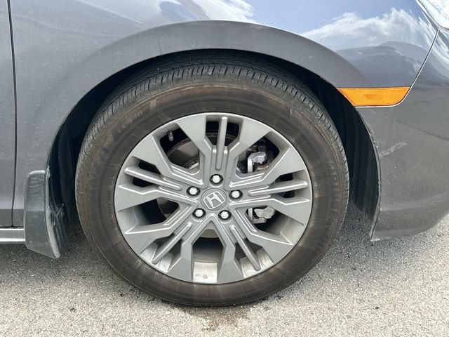Used 2025 Honda Odyssey Touring image 10