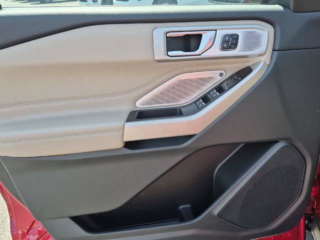 Certified 2024 Ford Explorer Limited w/ Limited Technology Package RWD image 11