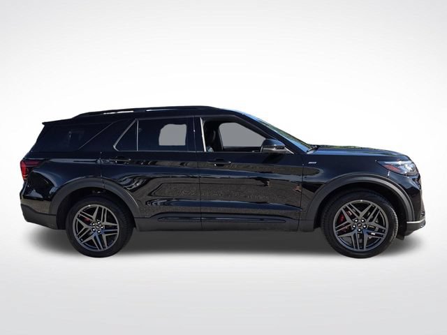 Certified 2025 Ford Explorer ST-Line w/ ST-Line Street Pack AWD/4WD image 10