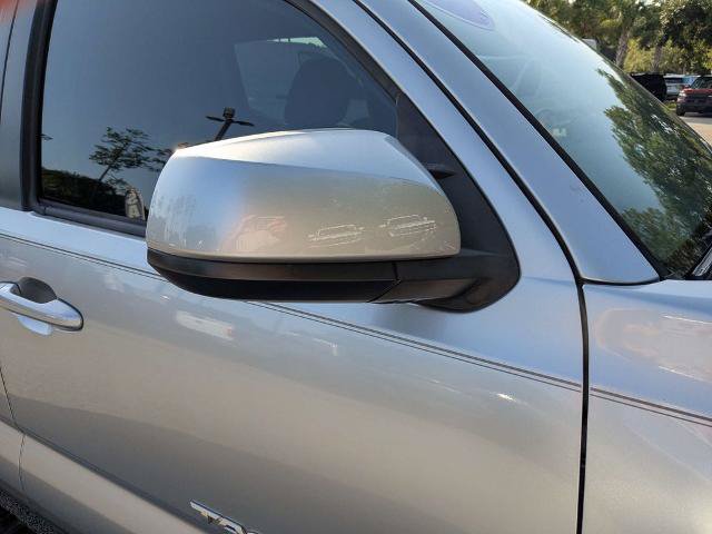 Used 2022 Toyota Tacoma SR5 RWD image 12