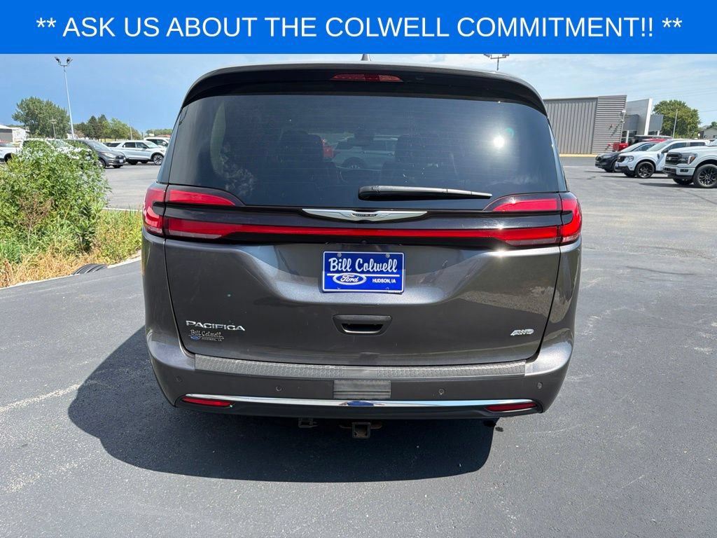 Used 2021 Chrysler Pacifica Touring-L AWD/4WD image 5