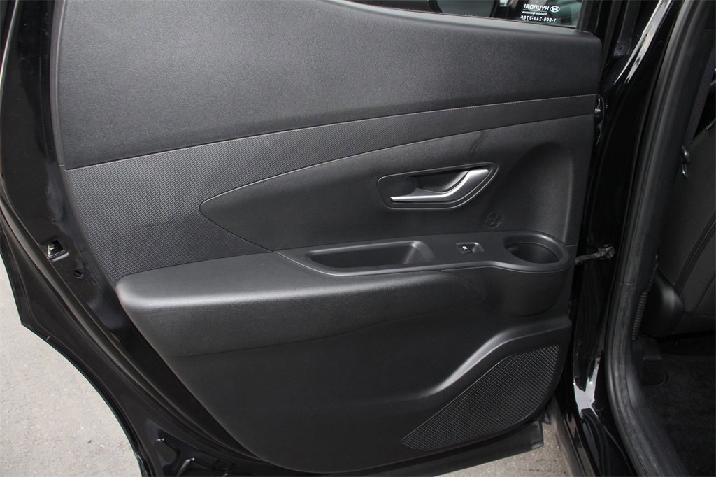 Used 2023 Hyundai Santa Cruz SE w/ Cargo Package image 20