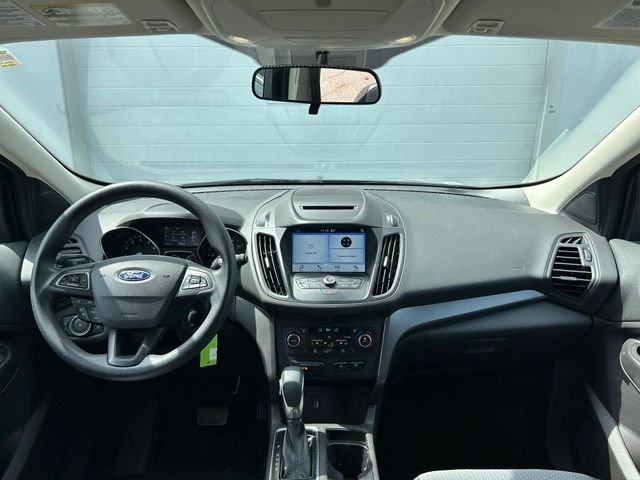 Certified 2018 Ford Escape SE w/ SE Sync 3 Package AWD/4WD image 10