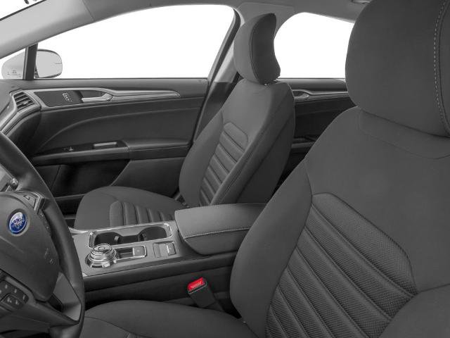Certified 2017 Ford Fusion SE FWD image 6