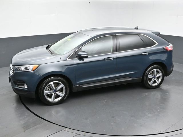 Certified 2019 Ford Edge Titanium w/ Cold Weather Package AWD/4WD image 44