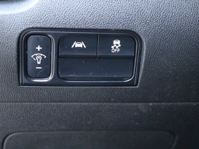 Used 2021 Kia Sorento LX FWD image 31