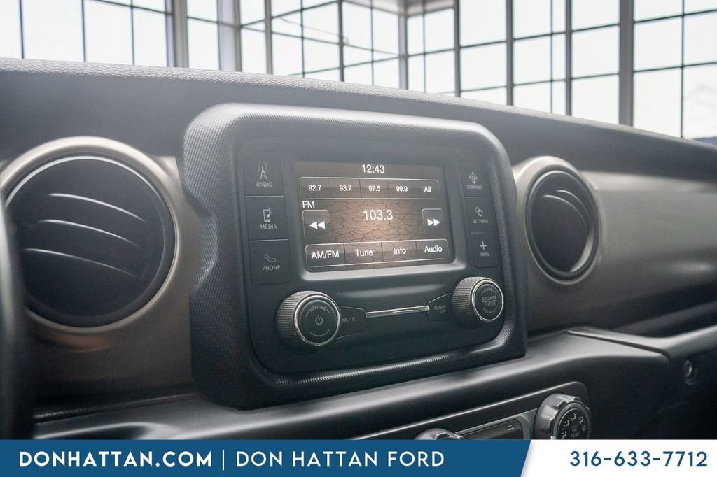 Used 2020 Jeep Wrangler Sport AWD/4WD image 9
