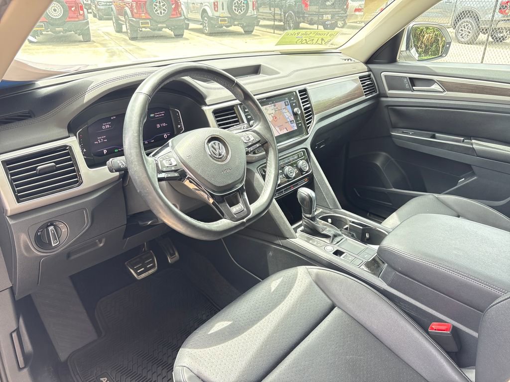 Used 2019 Volkswagen Atlas SEL R-Line FWD image 6