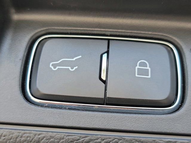 Certified 2023 Ford Explorer XLT w/ Equipment Group 202A RWD image 13