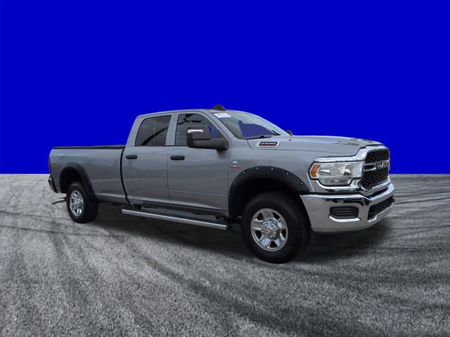 Used 2024 RAM 2500 Tradesman w/ Chrome Appearance Group AWD/4WD image 2
