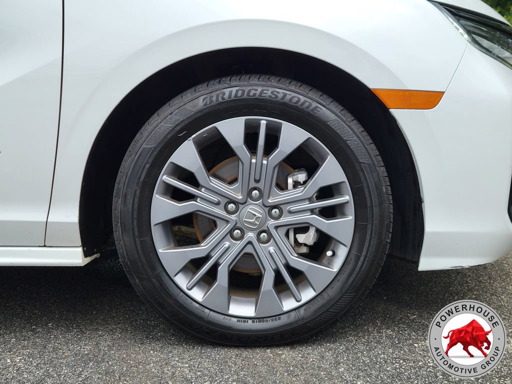 Used 2025 Honda Odyssey Touring image 11