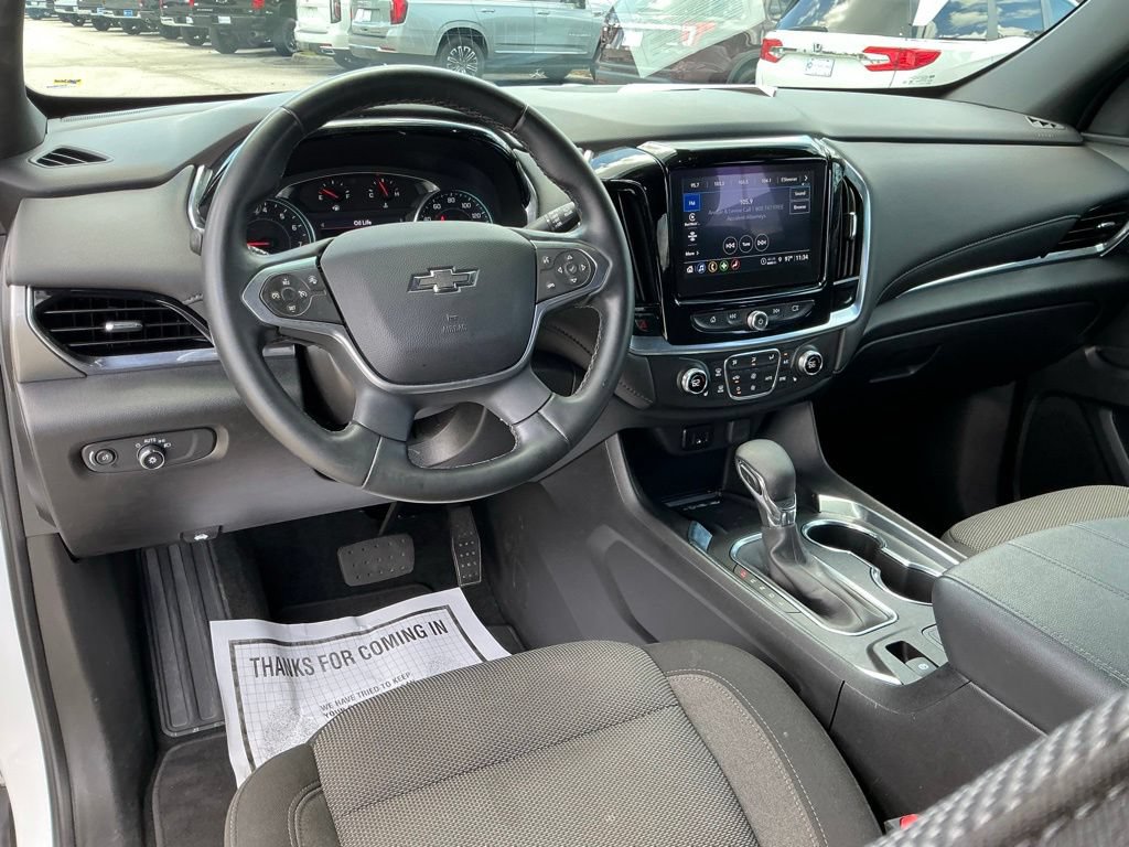 Used 2023 Chevrolet Traverse LT FWD image 32