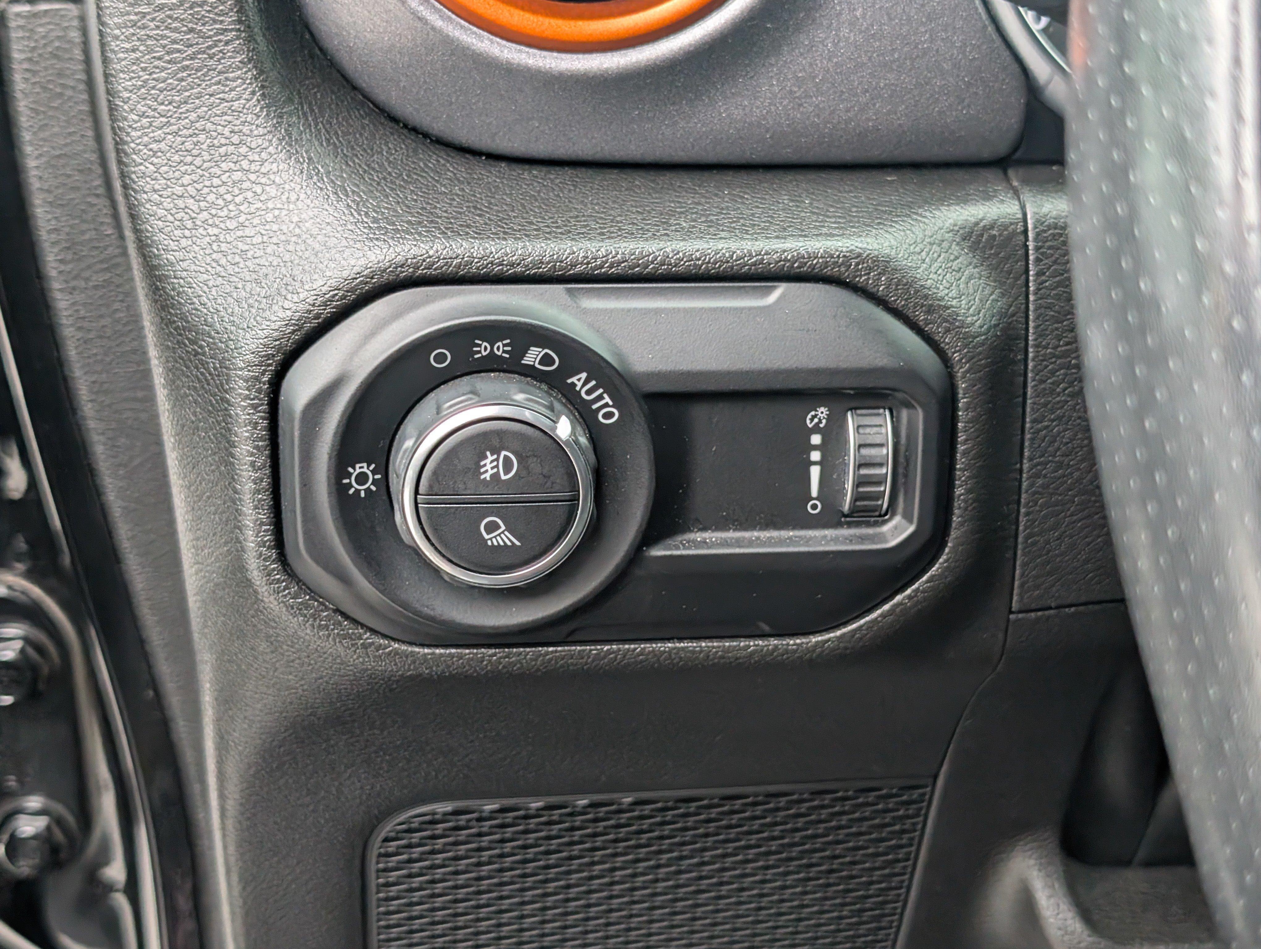 Used 2023 Jeep Gladiator Mojave w/ Cold Weather Group AWD/4WD image 20