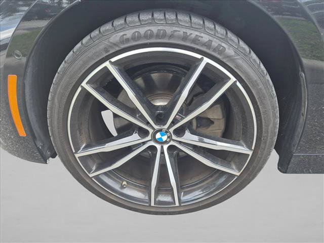 Used 2020 BMW 330i xDrive Sedan w/ Convenience Package AWD/4WD image 7