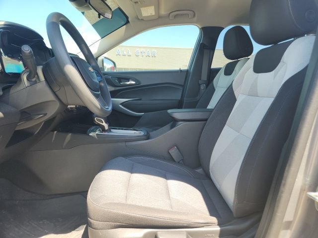 Used 2024 Chevrolet Trax LS w/ LS Convenience Package FWD image 23
