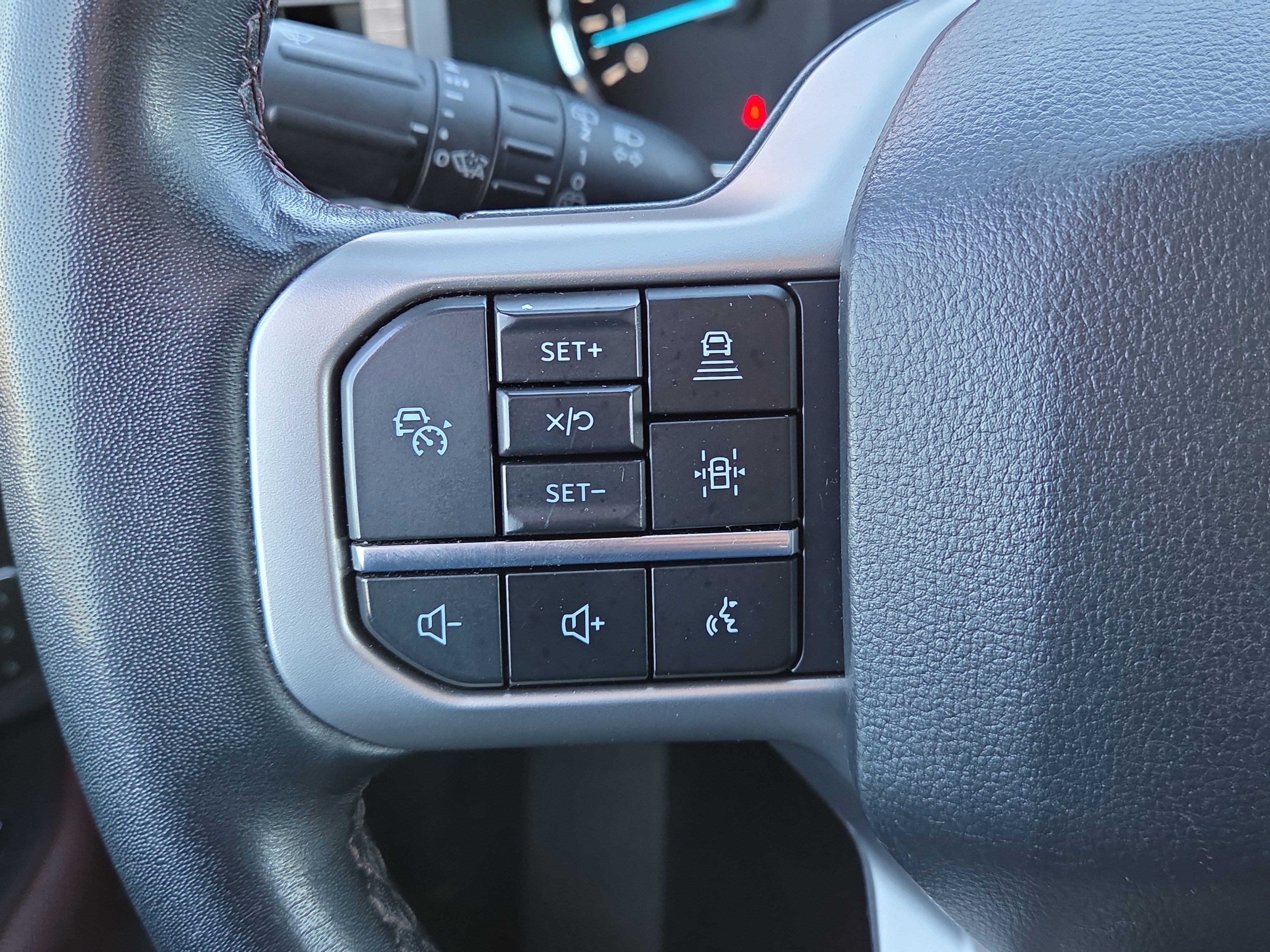 Certified 2023 Ford Expedition Limited image 20