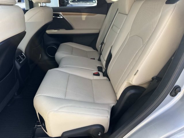 Used 2022 Lexus RX 350L FWD w/ Premium Package image 17
