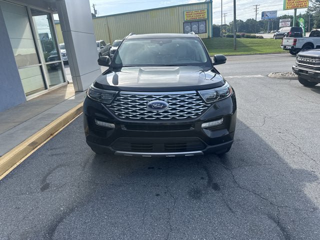 Certified 2020 Ford Explorer Platinum w/ Premium Technology Package AWD/4WD image 3