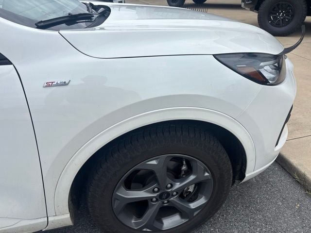 Certified 2024 Ford Escape ST-Line w/ Tech Pack #1 AWD/4WD image 15