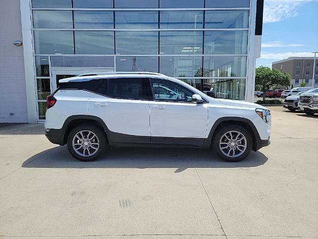 Used 2023 GMC Terrain SLT FWD image 4
