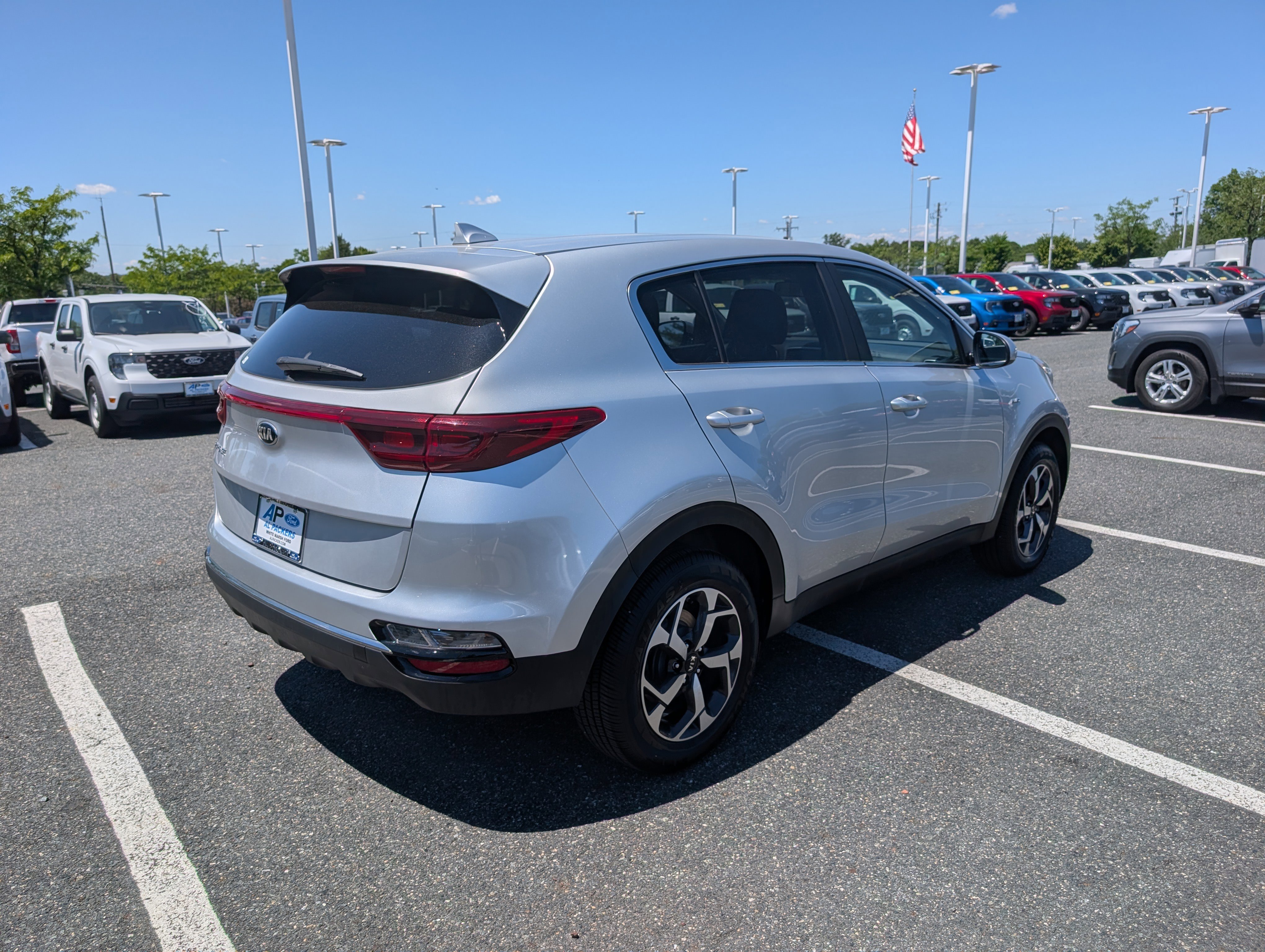 Used 2020 Kia Sportage LX AWD/4WD image 3