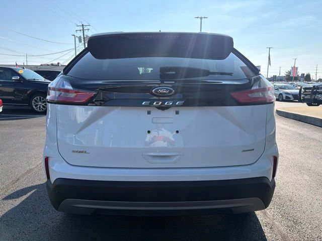 Certified 2024 Ford Edge SEL w/ Convenience Package AWD/4WD image 4