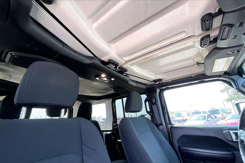 Used 2020 Jeep Wrangler Unlimited Sport image 27