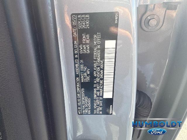 Used 2024 Volvo XC40 B5 Ultimate w/ Protection Package Premier image 25