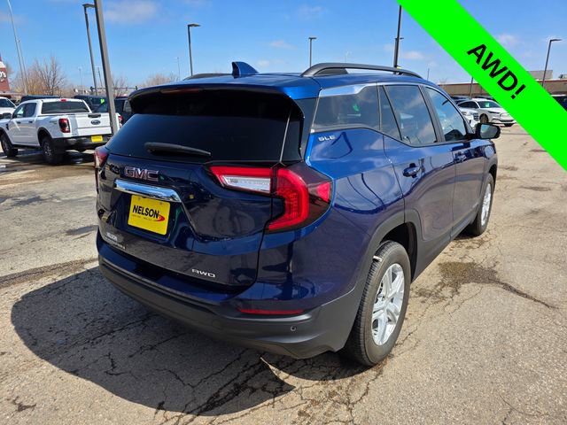 Used 2023 GMC Terrain SLE w/ Driver Convenience Package AWD/4WD image 9