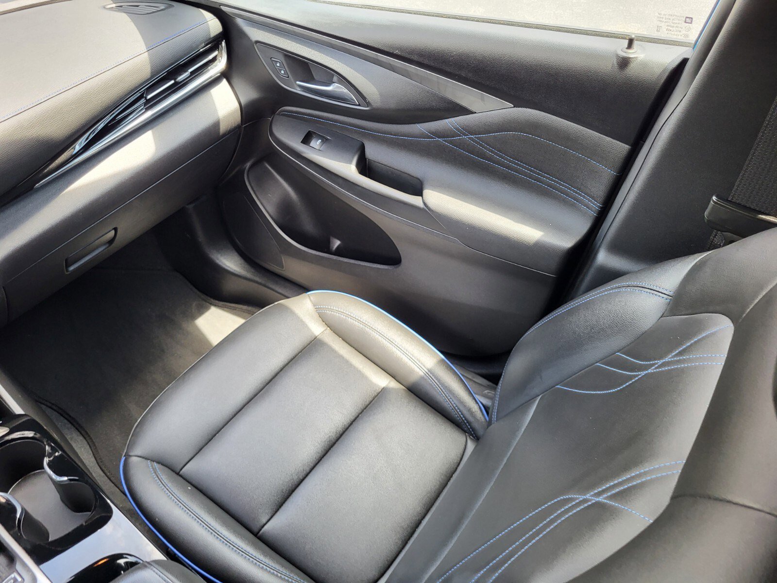 Used 2025 Buick Envista Sport Touring FWD image 16