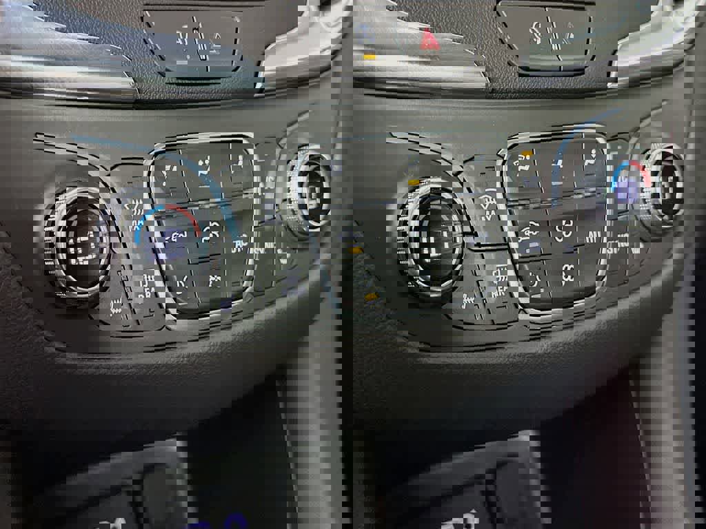 Used 2024 Chevrolet Equinox LT image 21