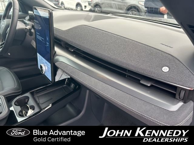 Certified 2025 Ford Mustang Mach-E GT image 35