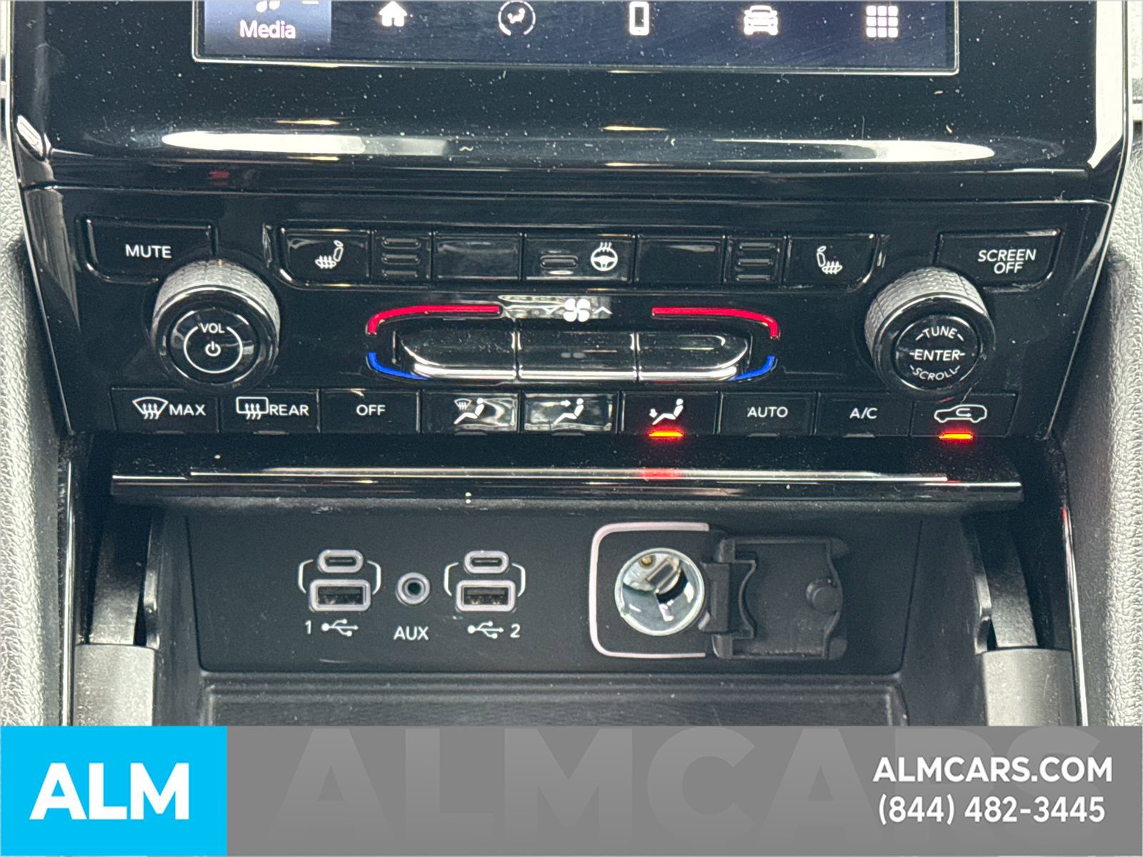 Used 2023 Jeep Grand Cherokee L Laredo image 37