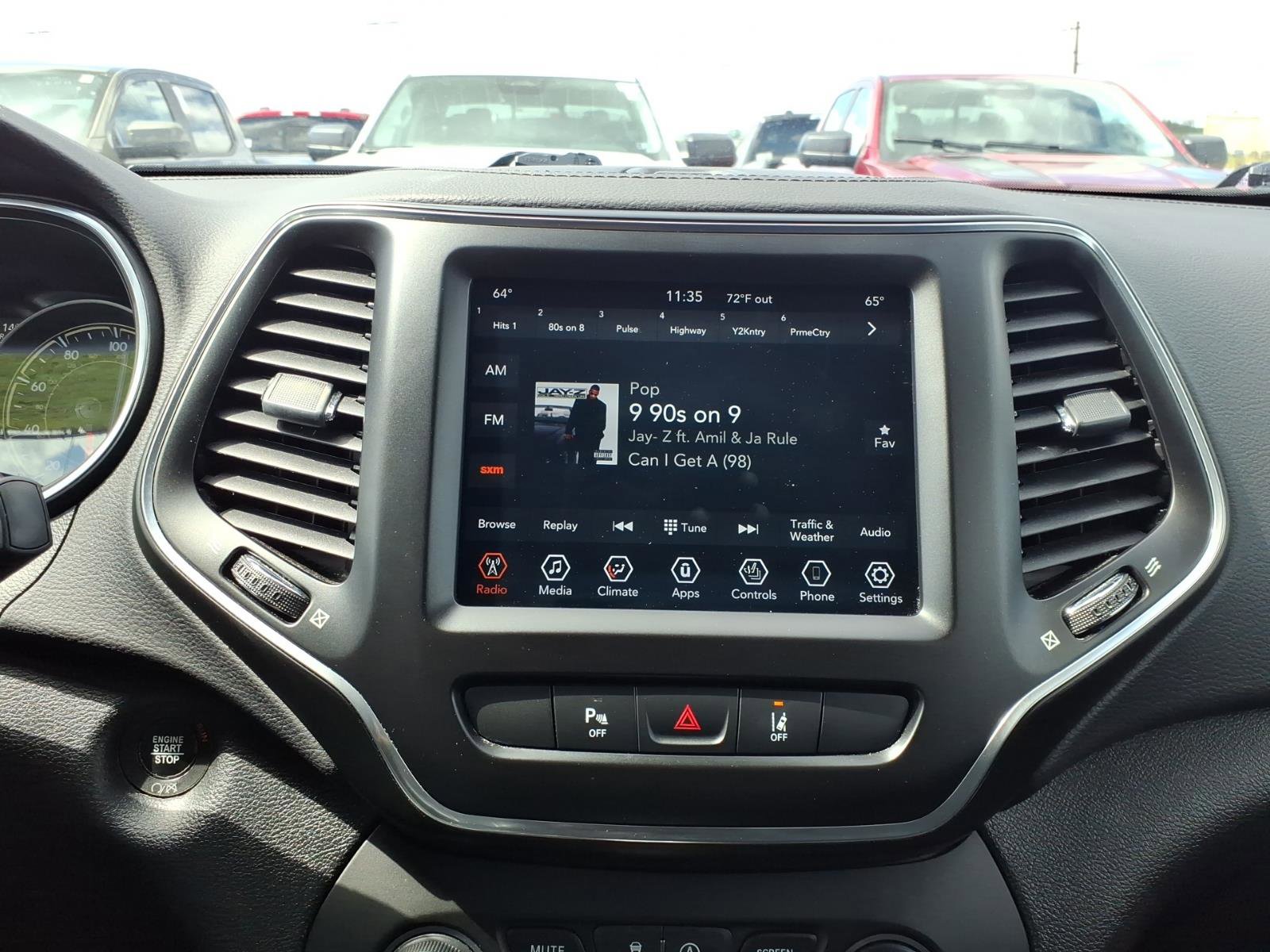Used 2021 Jeep Cherokee Latitude Lux w/ Sun & Sound Group AWD/4WD image 12