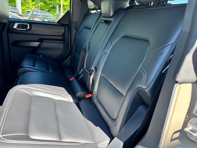 Certified 2025 Ford Bronco Outer Banks w/ Sasquatch Package AWD/4WD image 36