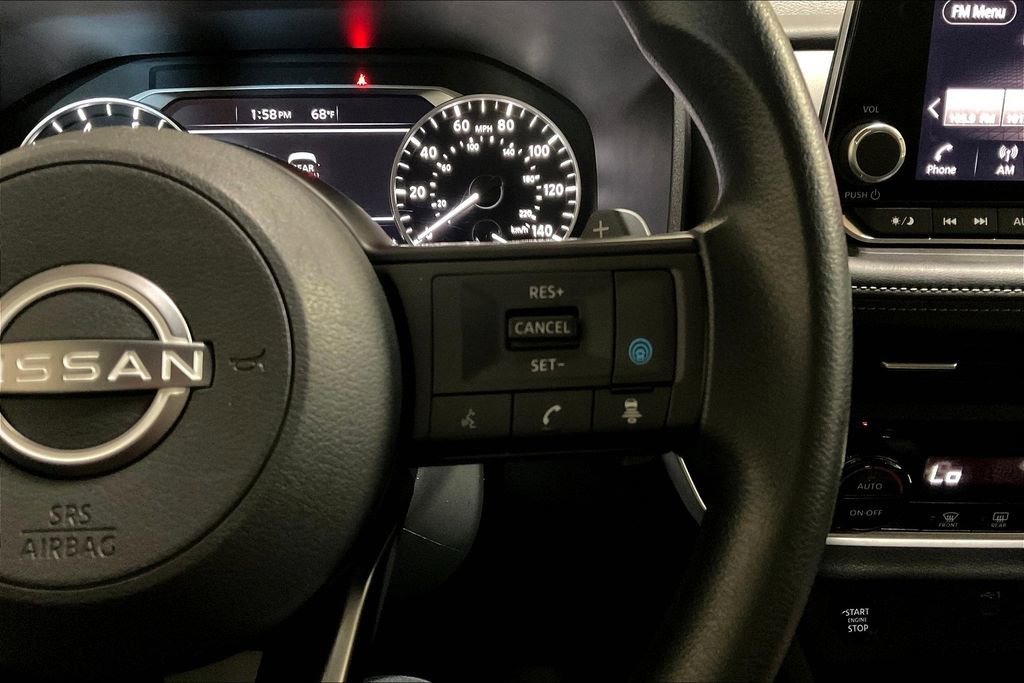 Used 2024 Nissan Rogue SV image 18