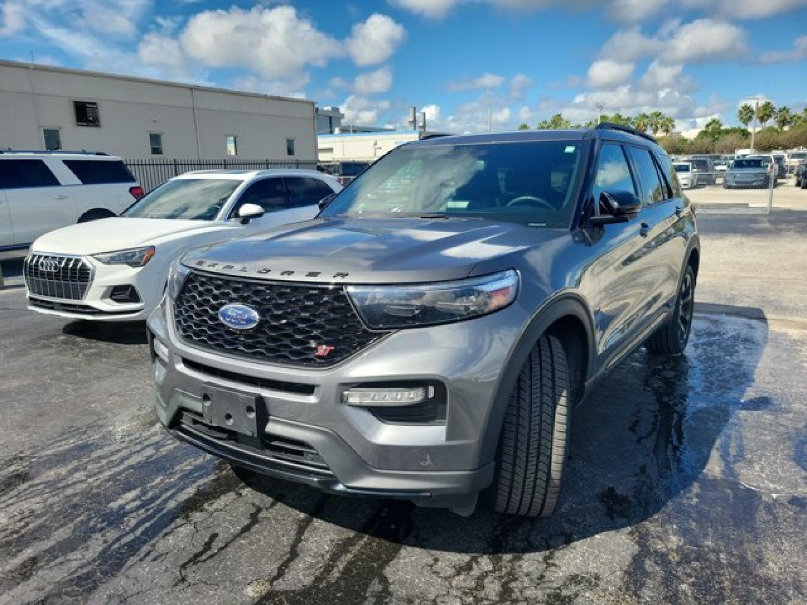 Certified 2023 Ford Explorer ST w/ Equipment Group 401A AWD/4WD image 3