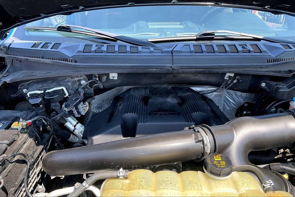 Certified 2019 Ford F150 XLT w/ Equipment Group 302A Luxury AWD/4WD image 9