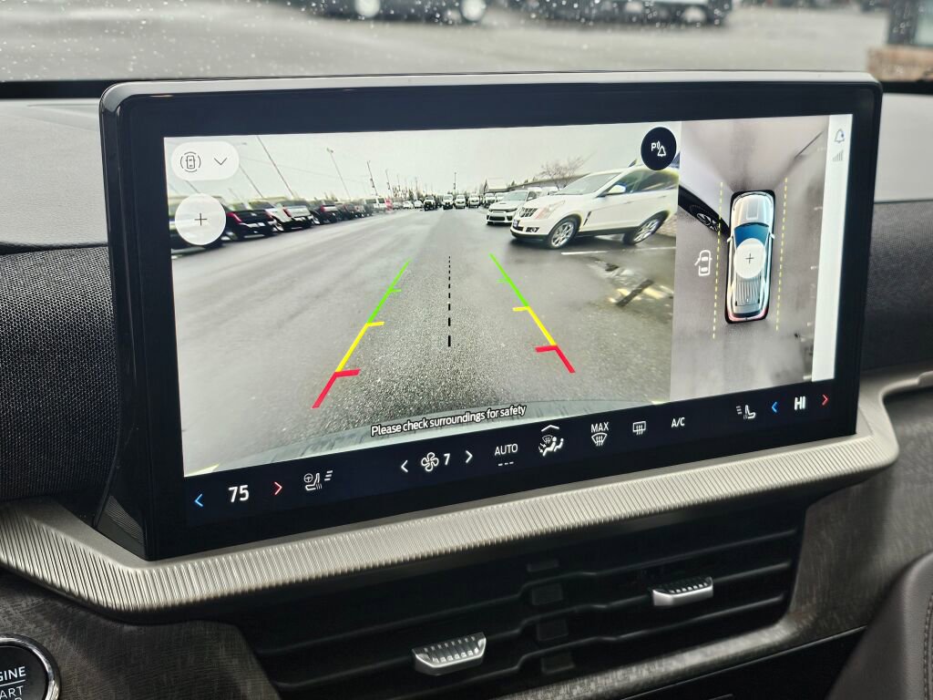 Certified 2025 Ford Explorer Platinum w/ LUX Leather Package image 29