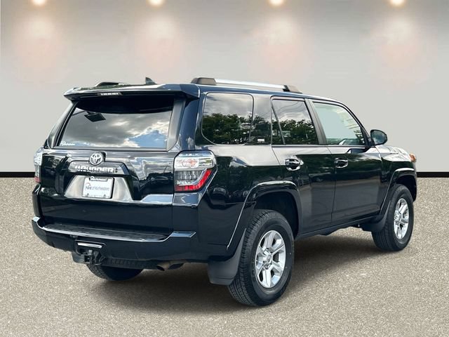 Used 2021 Toyota 4Runner SR5 AWD/4WD image 5
