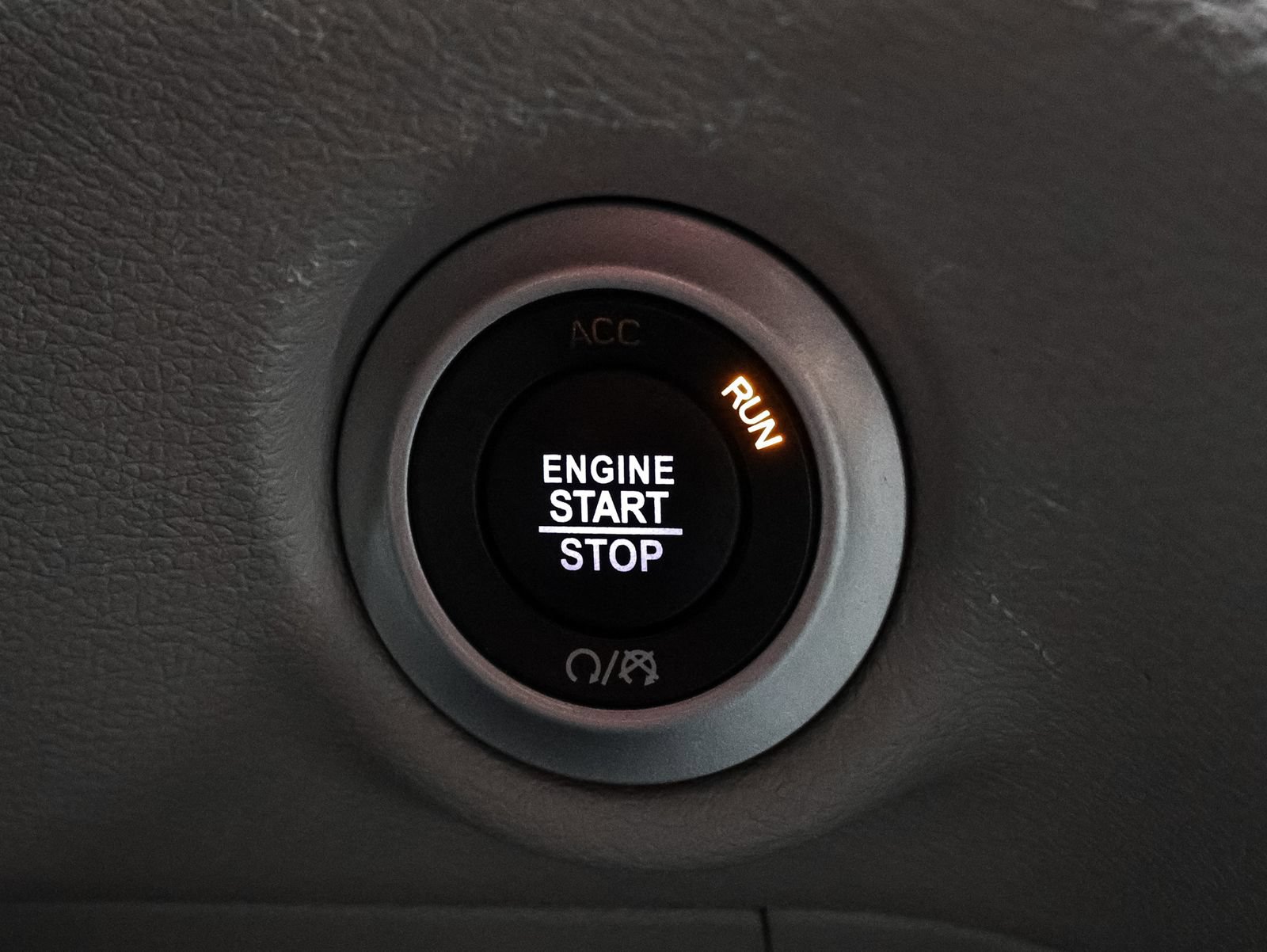 Used 2023 Chrysler Pacifica Touring-L FWD image 38