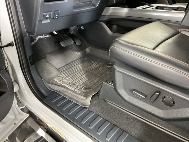 Certified 2025 Ford F450 Lariat w/ FX4 Off-Road Package AWD/4WD image 18