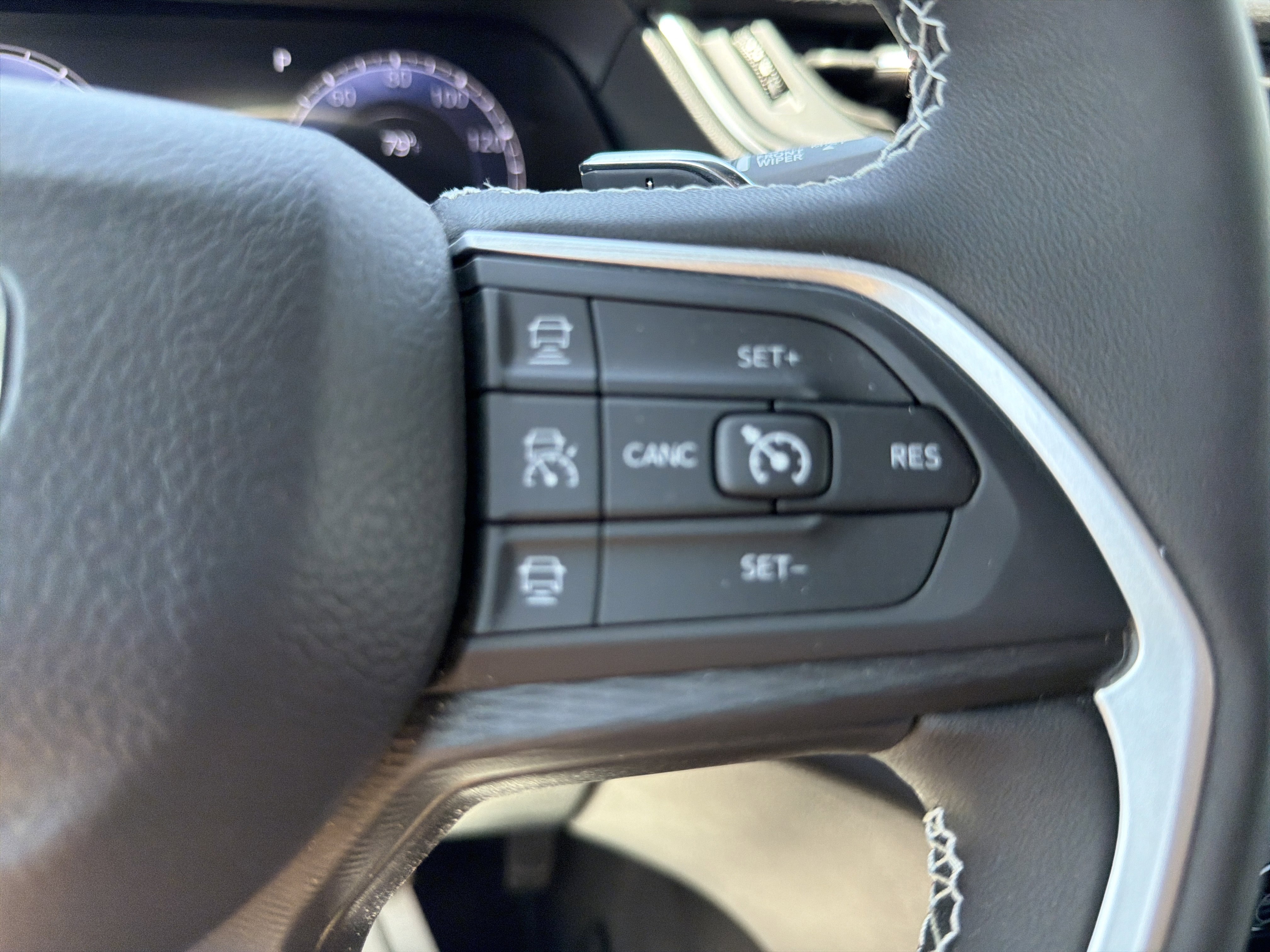 Used 2023 Jeep Grand Cherokee L Laredo w/ Luxury Tech Group I AWD/4WD image 20