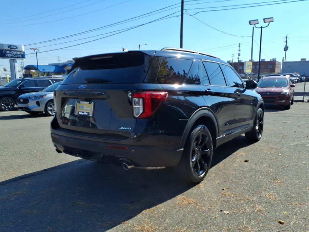 Certified 2024 Ford Explorer ST-Line w/ Class IV Trailer Tow Package AWD/4WD image 6